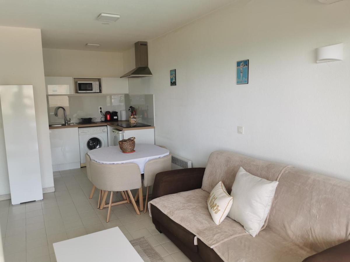 Antibes Les Pins 2 Pieces Vue Mer Piscine Parking Apartamento Exterior foto