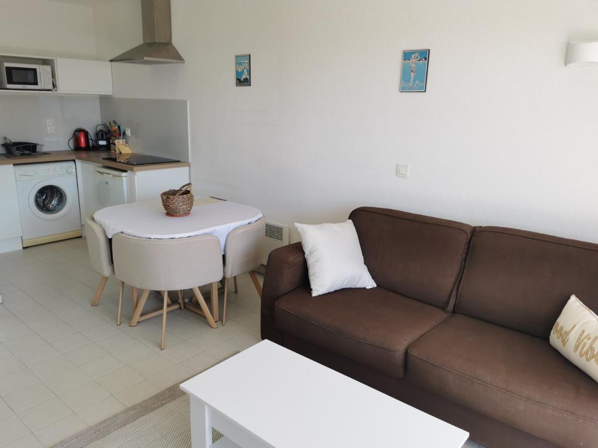 Antibes Les Pins 2 Pieces Vue Mer Piscine Parking Apartamento Exterior foto
